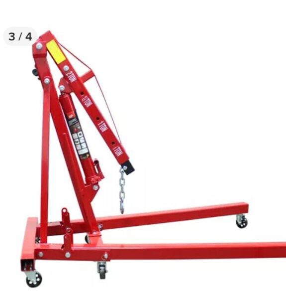 grúa levanta motores de 2 toneladas